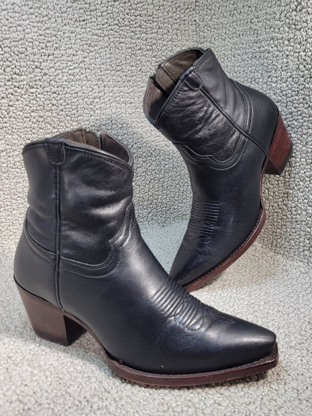 Tecovas The Daisie Women's US Size 7B Midnight Cowhide Bootie Boots